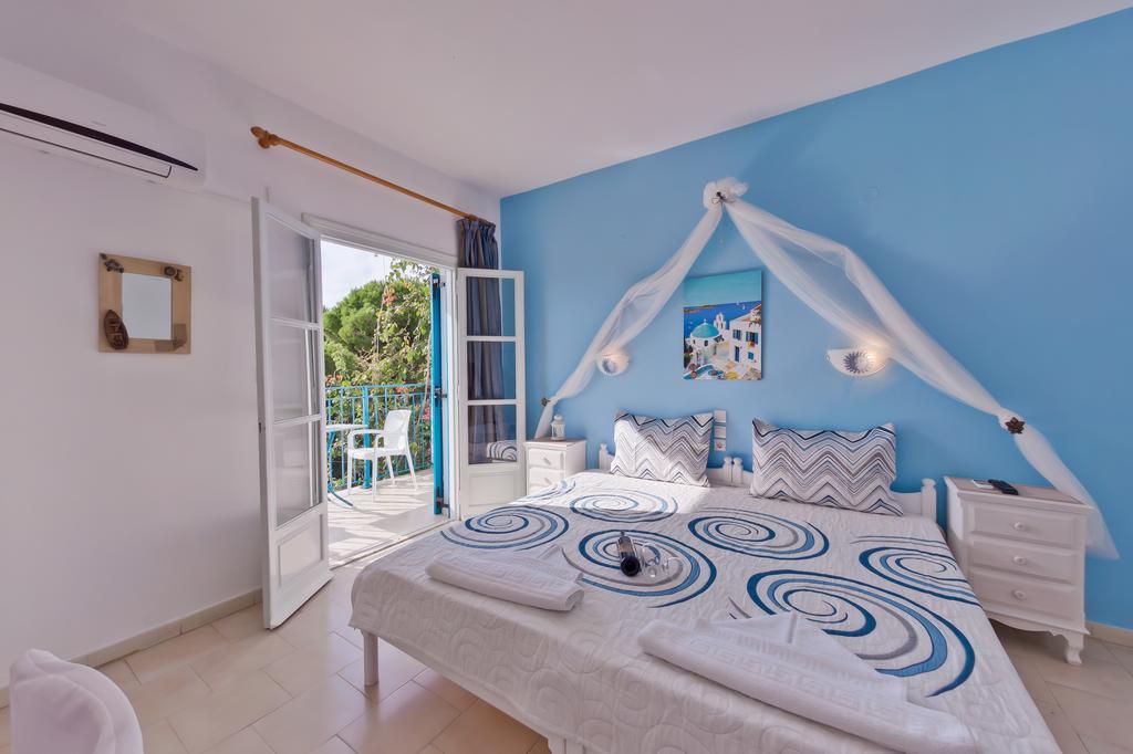 Aelia Studios Koukounaries Rum bild
